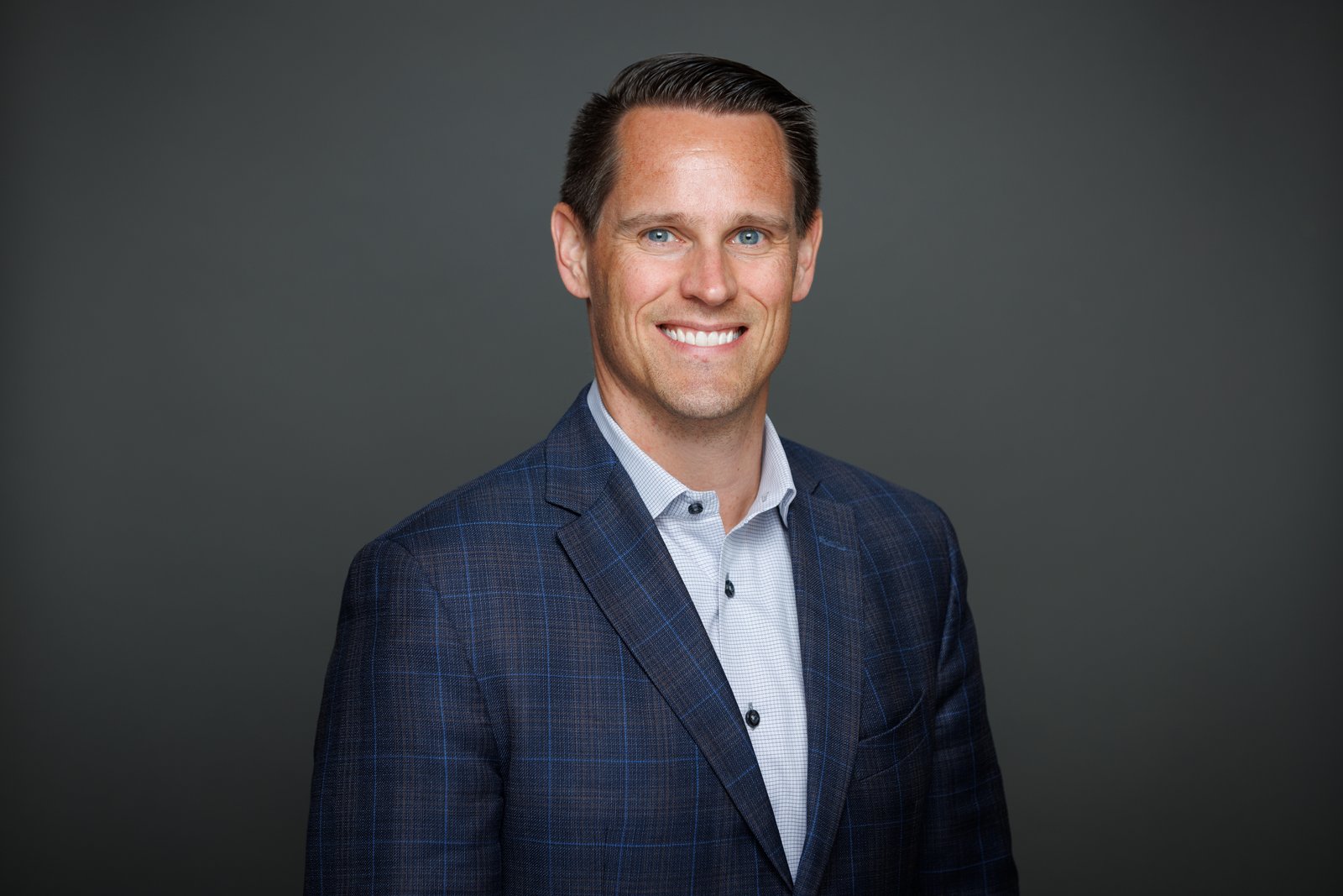 Dr. Jonathan D. Hughes, orthopedic surgeon